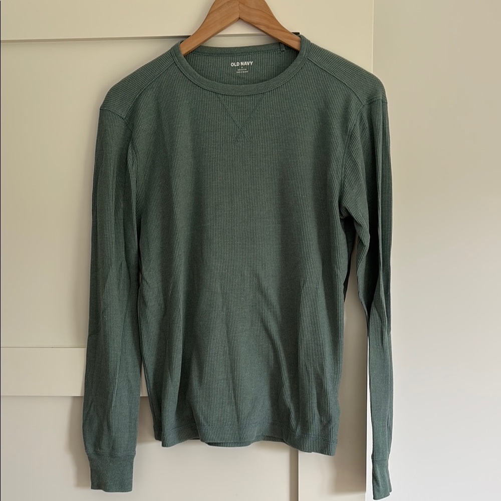 Old Navy Men’s Long Sleeve Waffle Shirt Small
